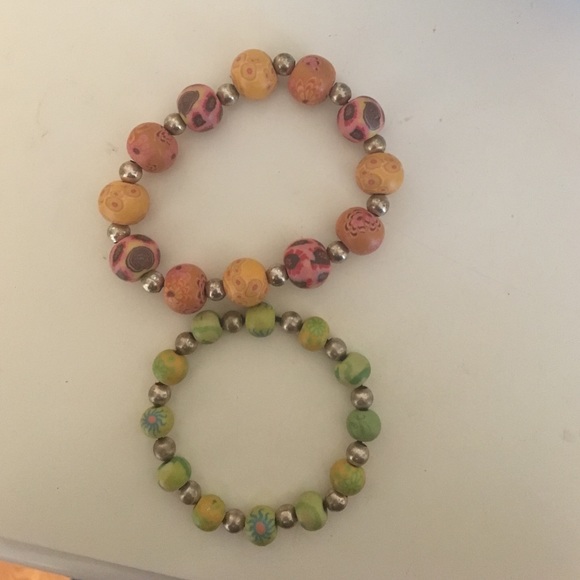 5 bracelets, 2 rings - Picture 2 of 4