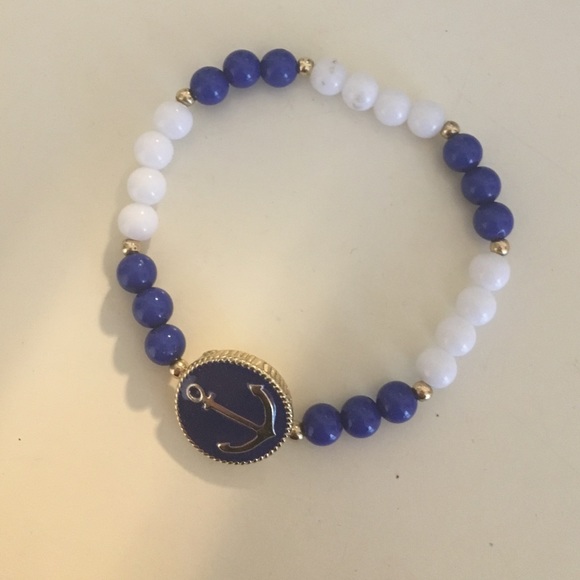 5 bracelets, 2 rings - Picture 3 of 4