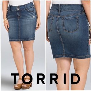 Torrid plus size jean pencil skirt
