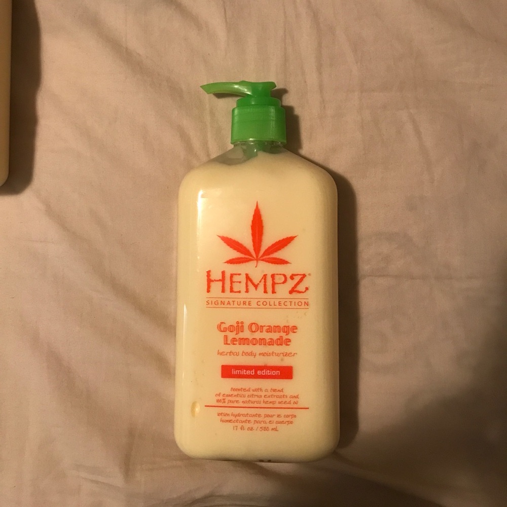 NEW Hempz Goji  Orange Lemonade 17 oz