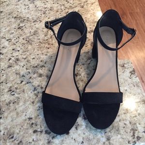 Bamboo Black Kitten Heels