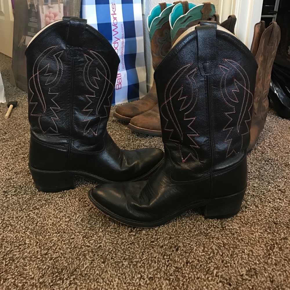 Black cowboy boots