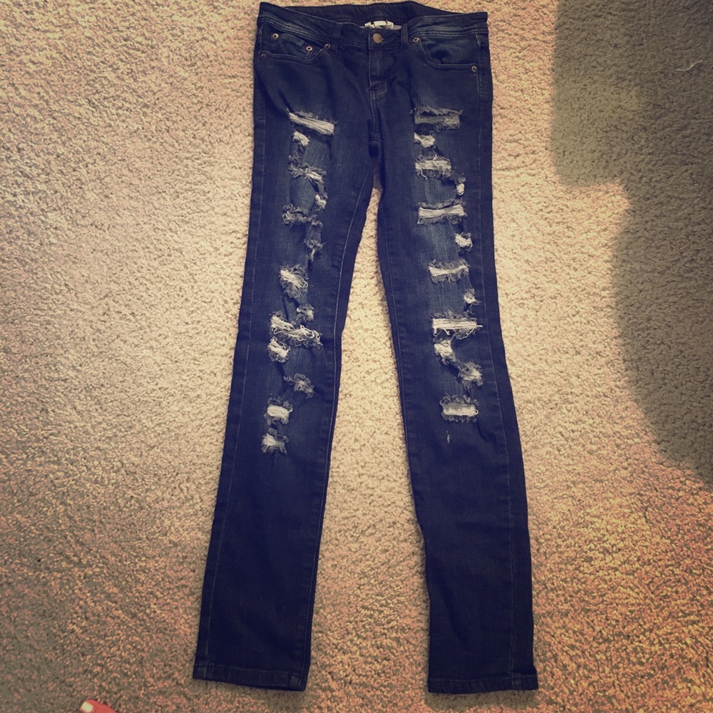 Forever 21 Distressed jeans. Worn once!