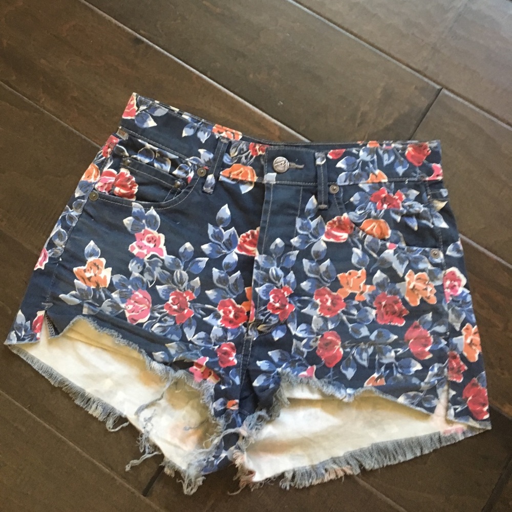 High rise citizen shorts !