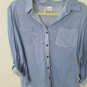 3/4 sleeve button down striped blue blouse