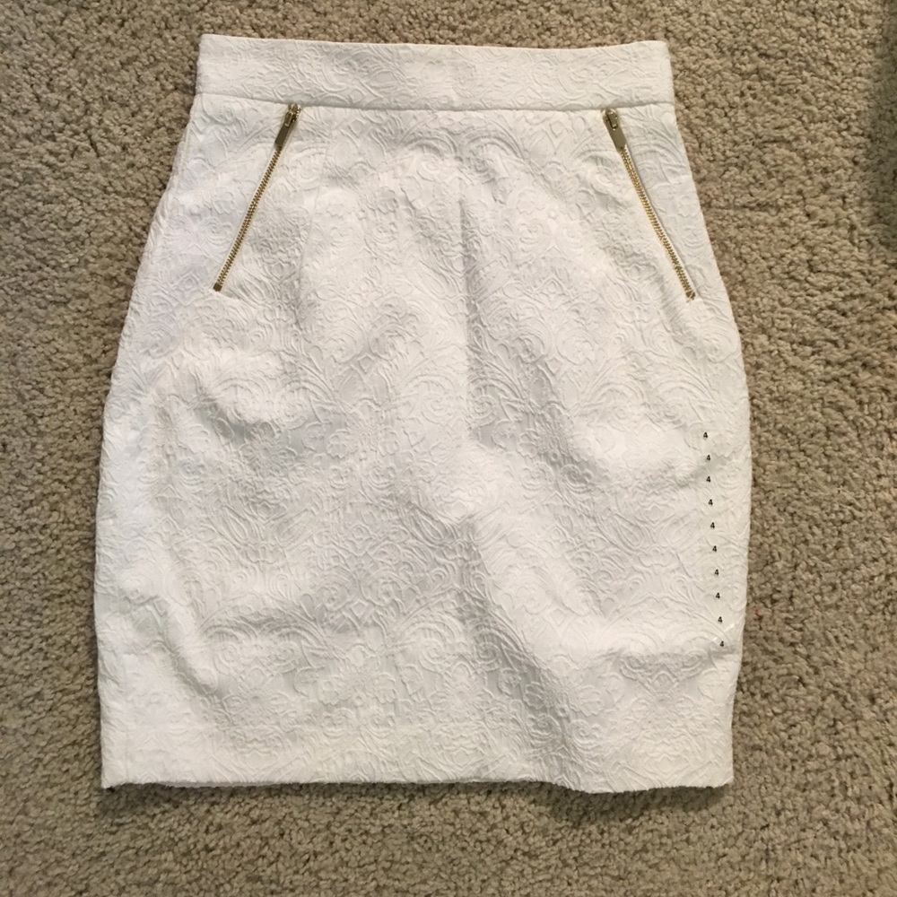 H&M White skirt with gold zipper detail