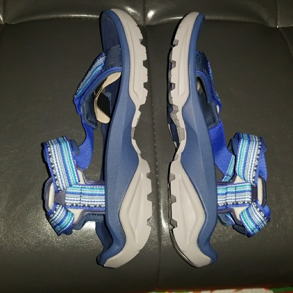 Teva sandals - Picture 5 of 8