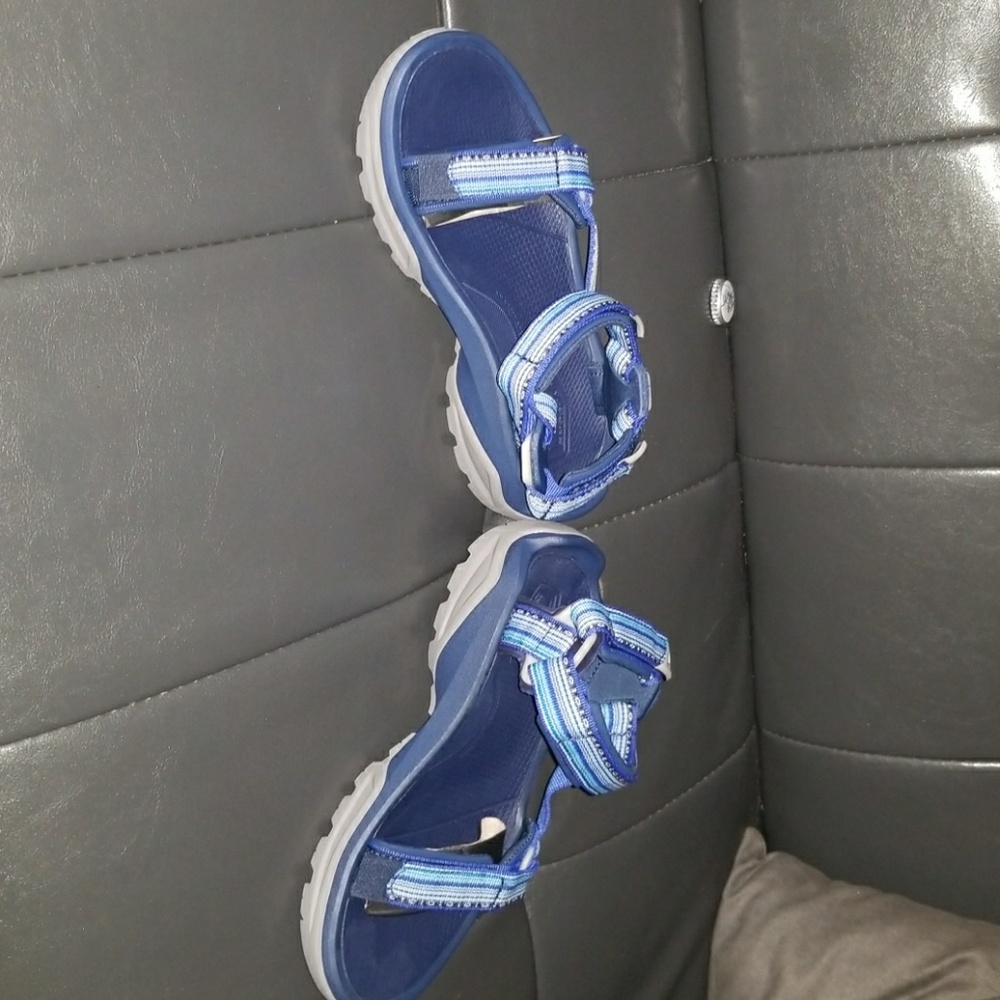 Teva sandals - Picture 8 of 8