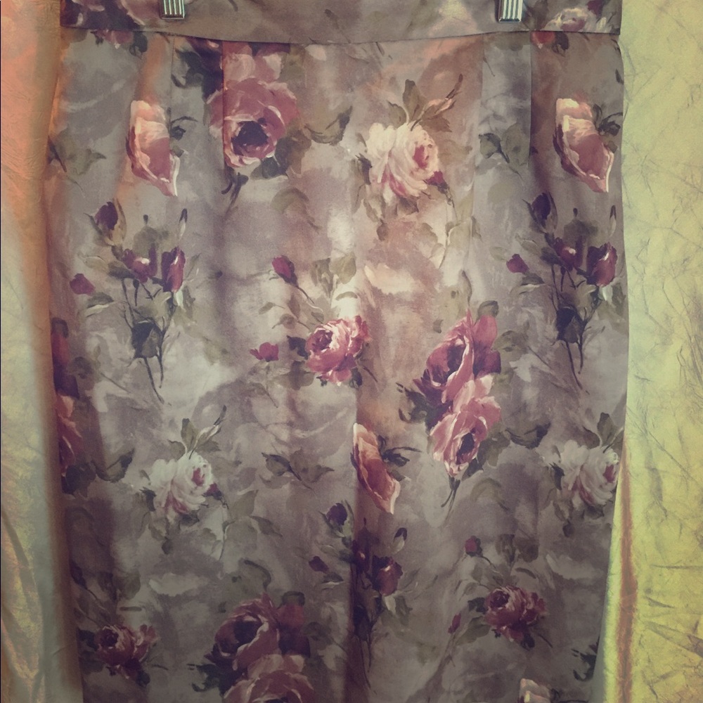 Beautiful rose pencil skirt