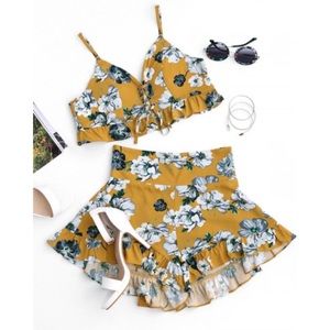 Floral Ruffles Cropped Lace Up Top & Shorts