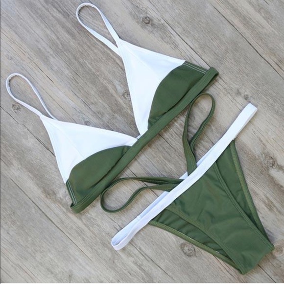 Cute bikinis - Picture 3 of 3