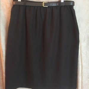 Simple brown pencil skirt WITH POCKETS and BELT