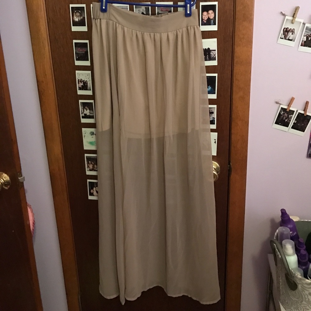 Maxi skirt