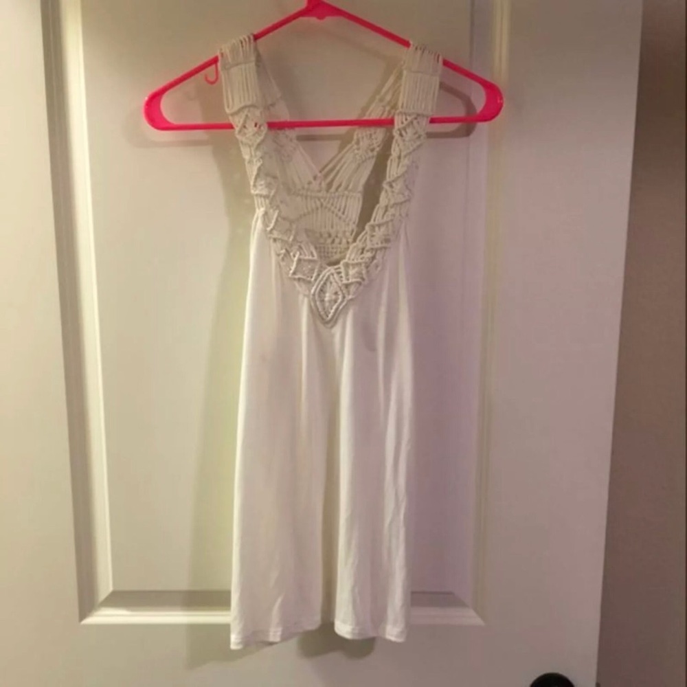 American Eagle Cream Tank - Picture 2 of 5