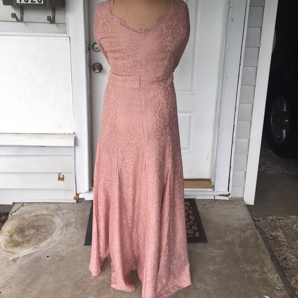 Lace pink dress - Picture 2 of 4