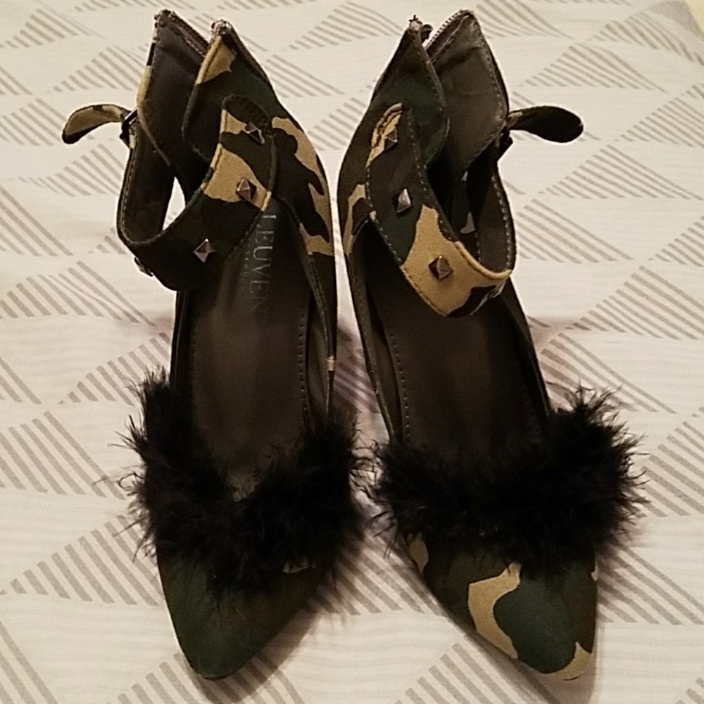 Camo shoes
