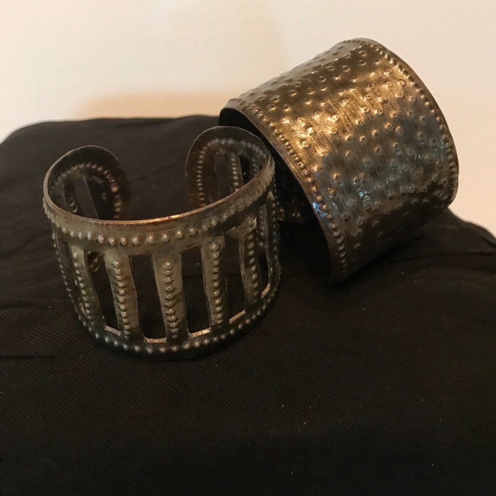 Hatian metal art bracelet