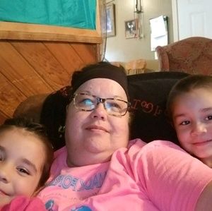 Meet your Posher, Claudine