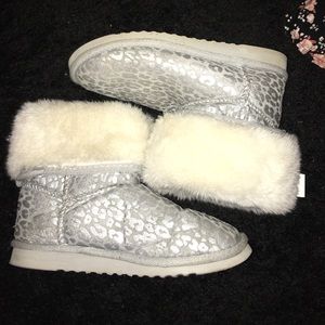 Silver cheetah print slipper boots never worn