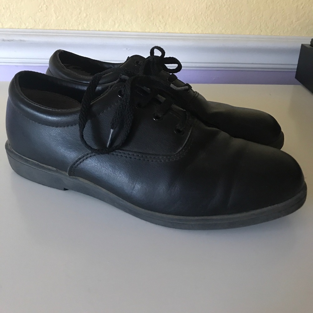 black marching/tennis shoes sneakers