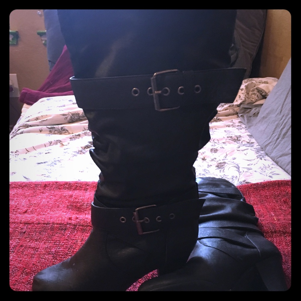 High heeled boots