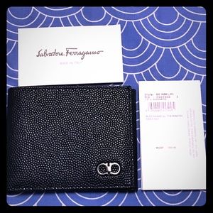🔥Salvatore Ferragamo TenForty One -Trifold Wallet