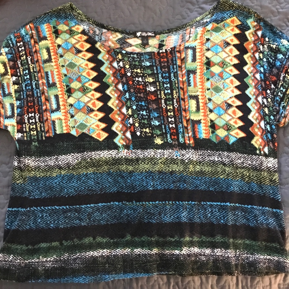 Semi BellyShirt 🍑 CLOSET CLEAROUT 🍑