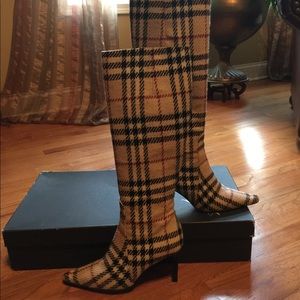Burberry boots