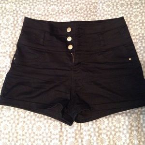 High wasted triple button black shirts size 8!