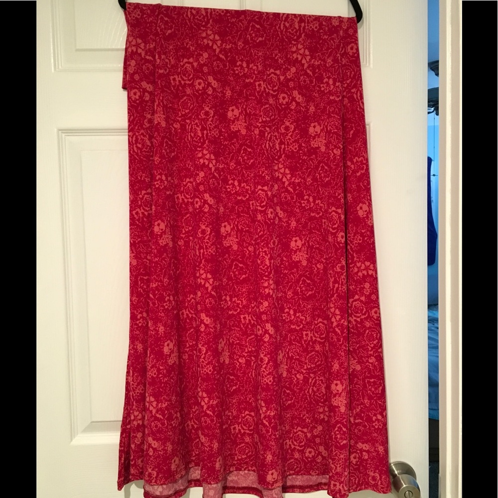 BNWT LuLaRoe Maxi Skirt deep pink floral, LARGE