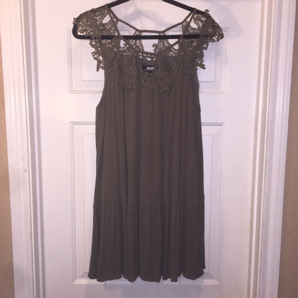 Beautiful Detailed Dress