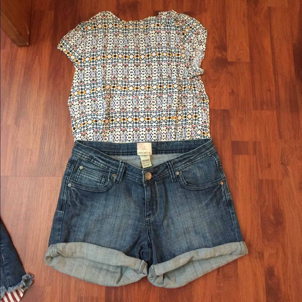Arden B denim shorts