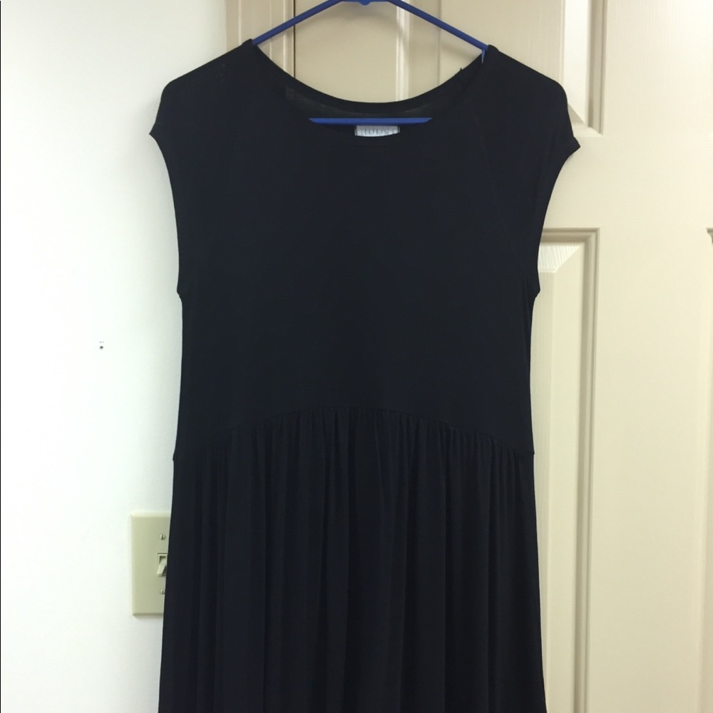Back Cap Sleeve Dress