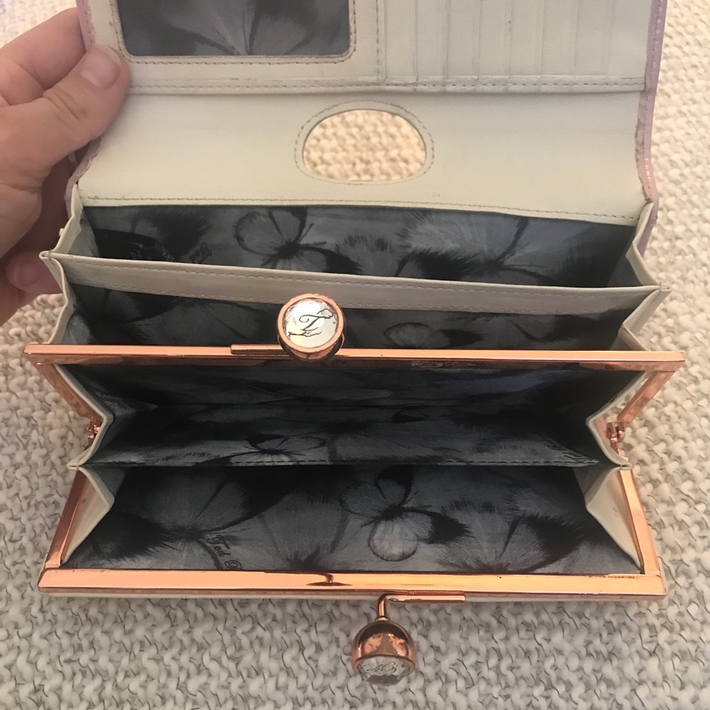 Ted Baker Wallet - Picture 6 of 7
