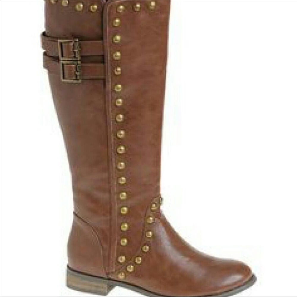 Passions Boots brown with gold studs.