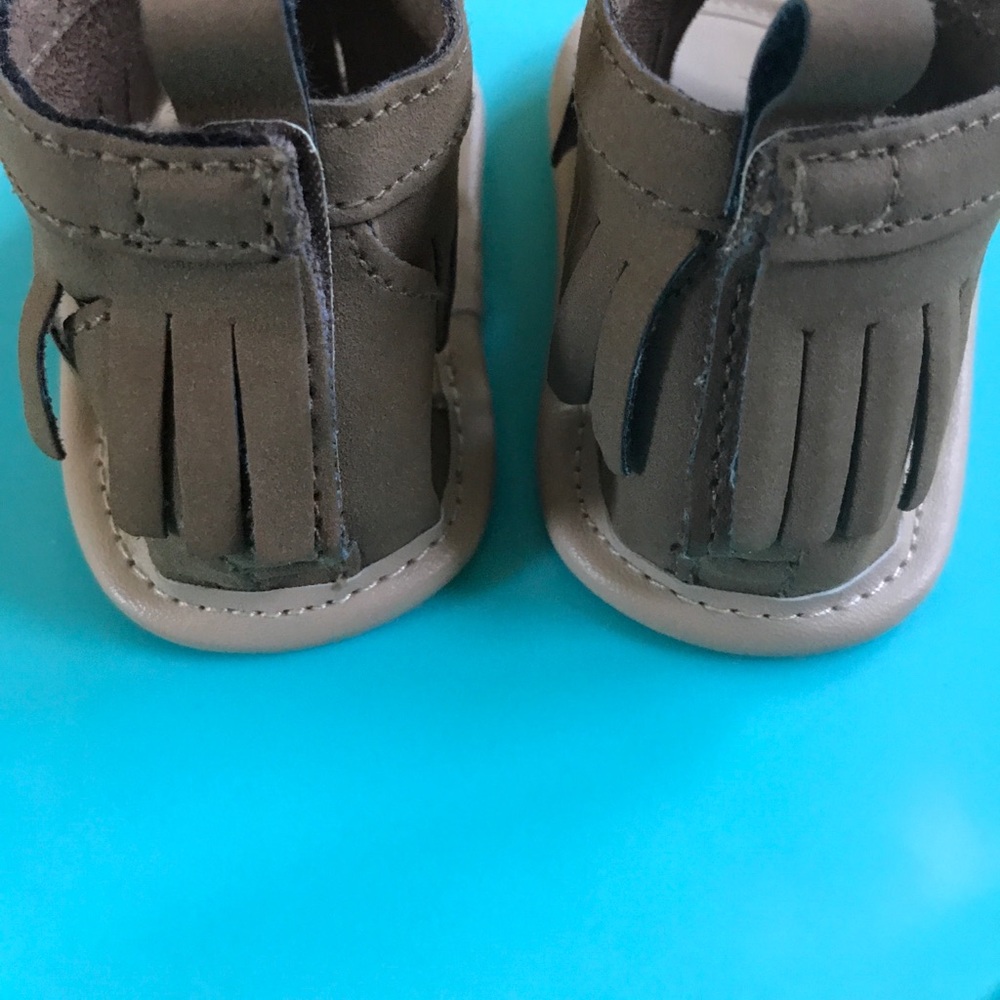 Sandals - Picture 2 of 3