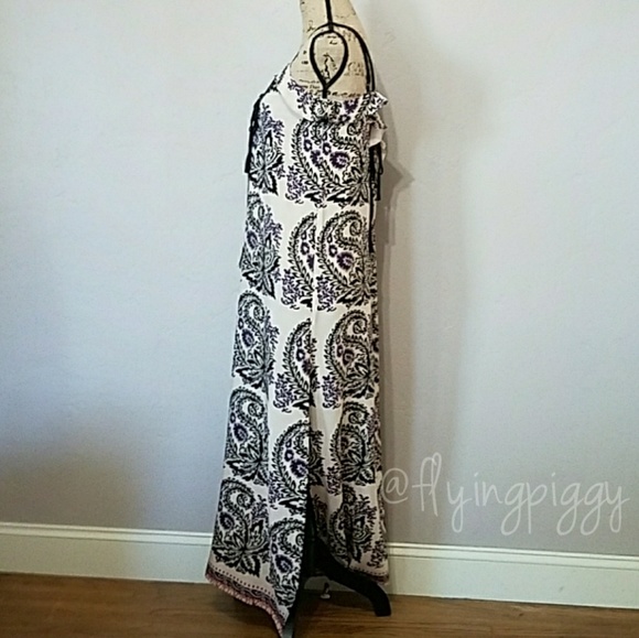 Plus Size Paisley Maxi Dress With Lace Details. - Picture 6 of 8