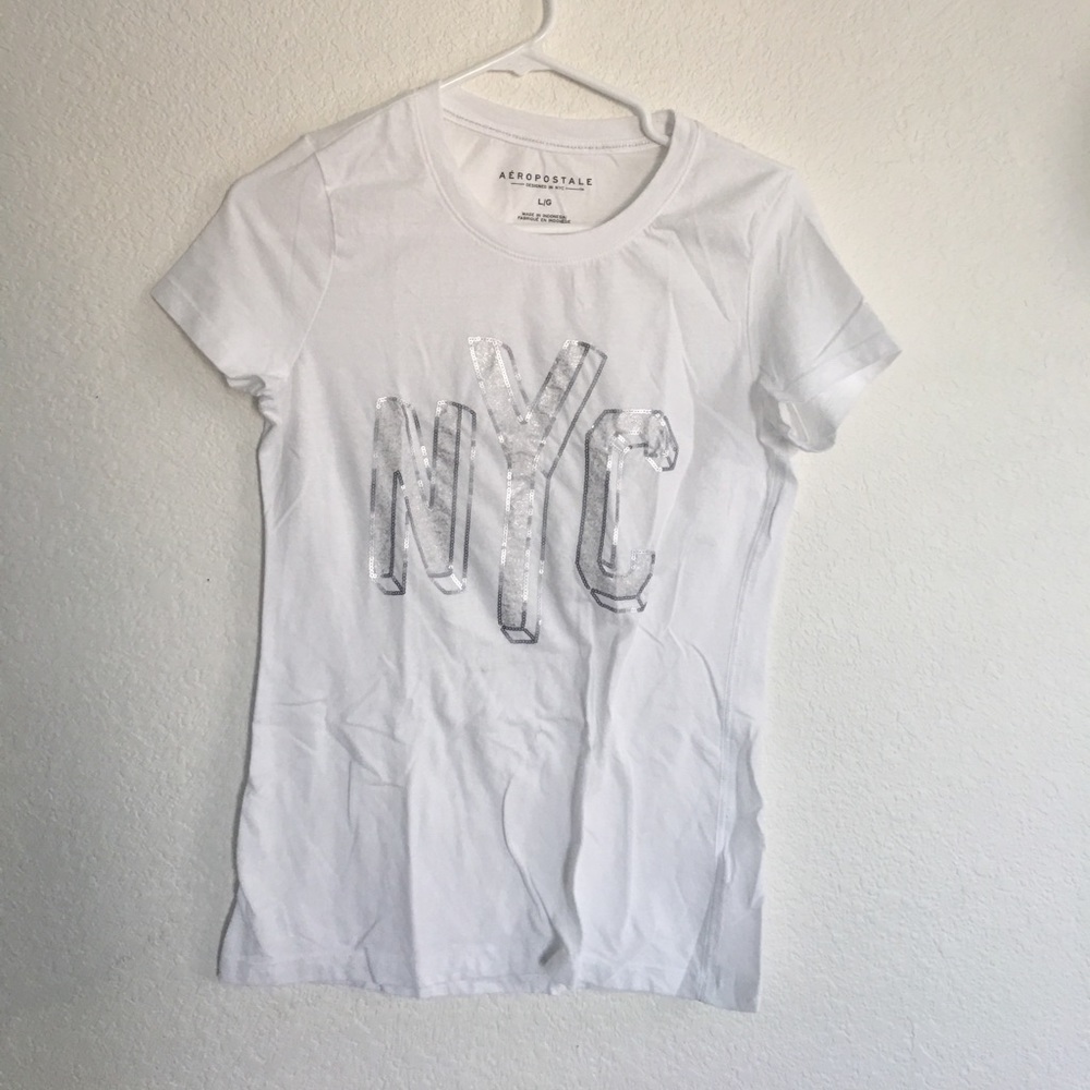 White NYC T-shirt.