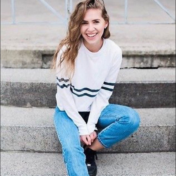 NWT Brandy Melville Acacia - Picture 3 of 3