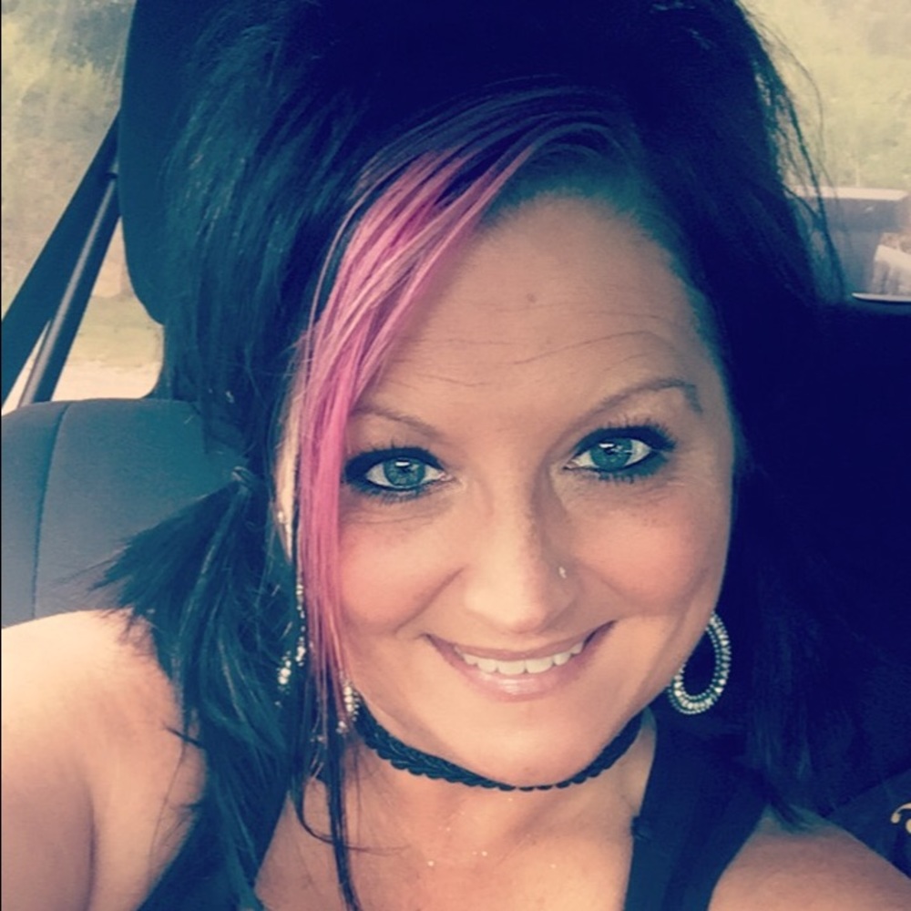 Meet your Posher, Stephanie