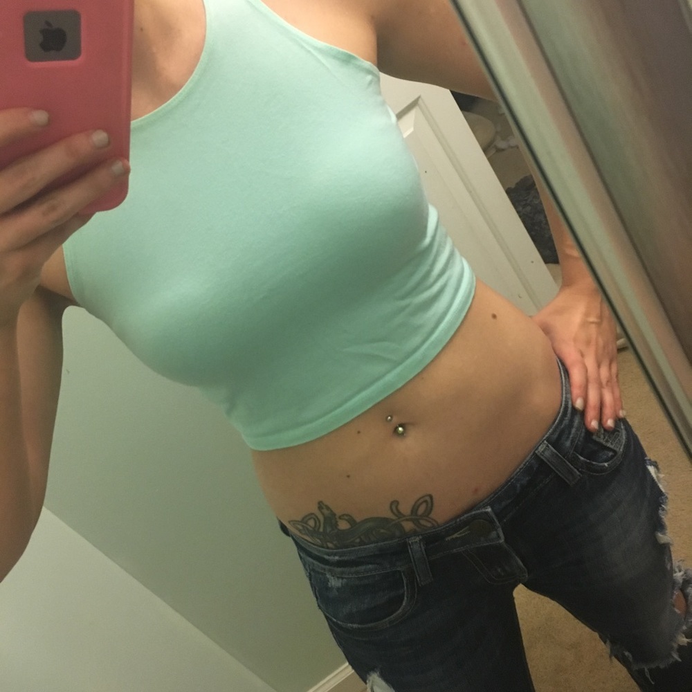 Emma & Sam Crop Top