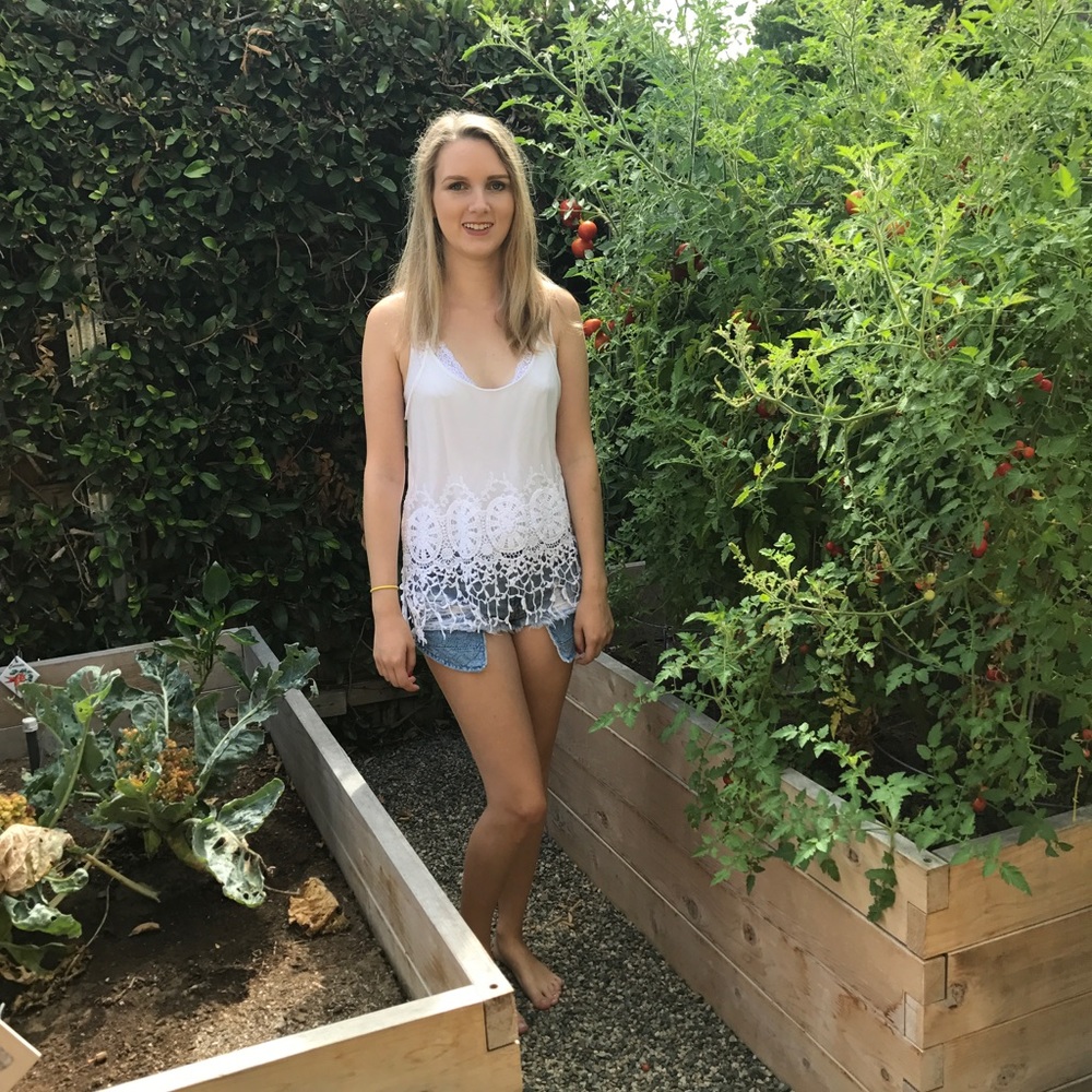 White tank top with crochet trim