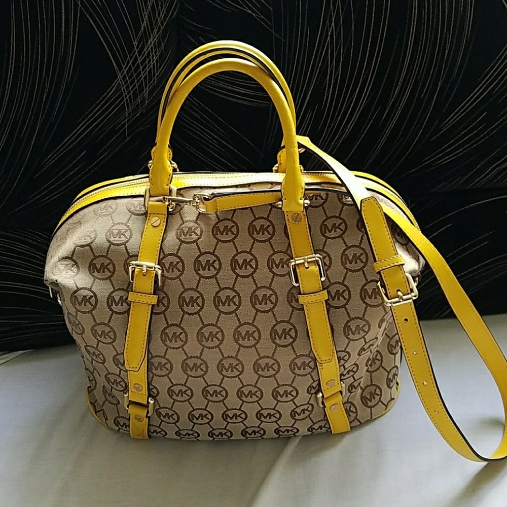 Michael Kors Bedford Large Satchel Monogram