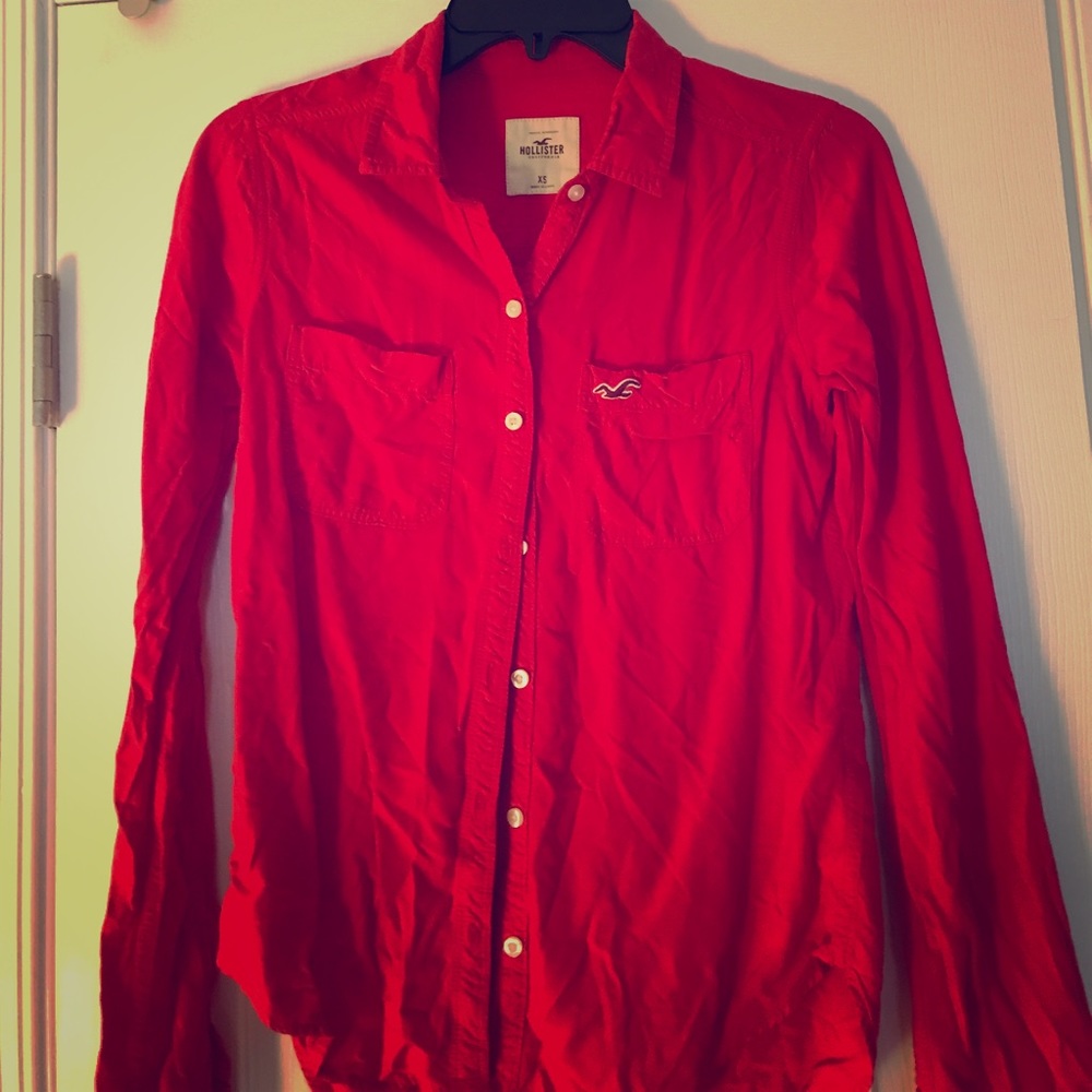 🍑 Red Hollister Long Sleeve