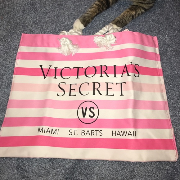 never been used flip flops and bag - Picture 2 of 3