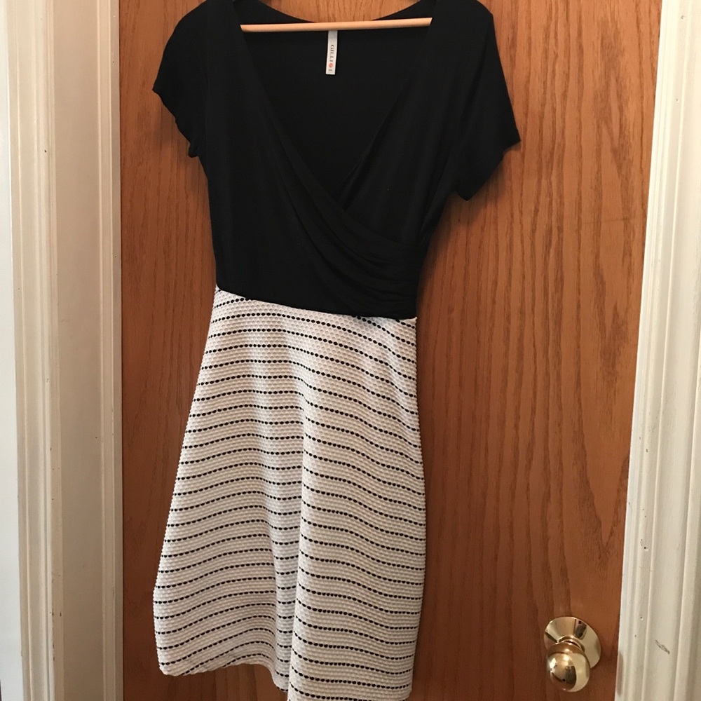 Euc Gilli knit dress