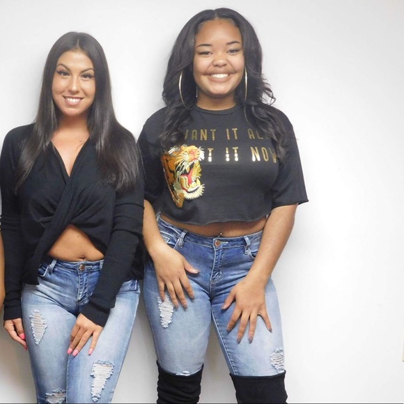 Knot Black Sweater | MAKE A OFFER - Picture 5 of 5