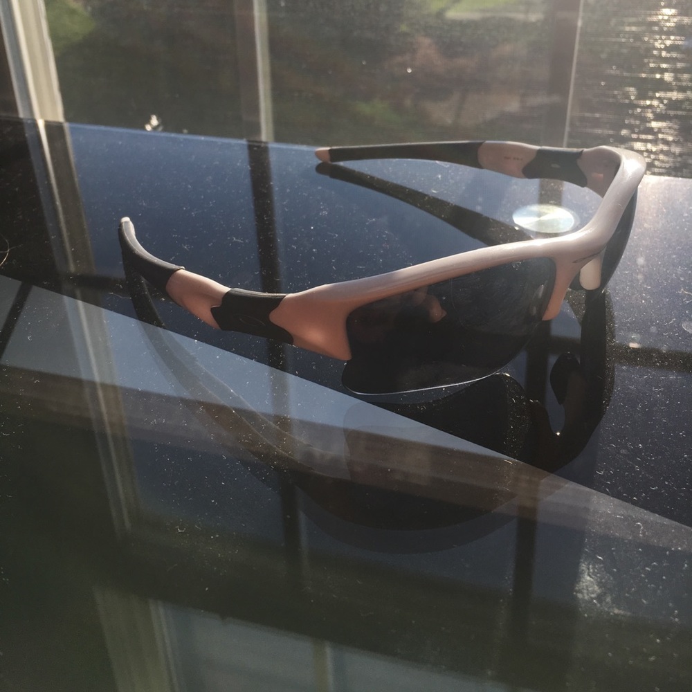 Oakley Flak sun glasses- oakley cleaning kit