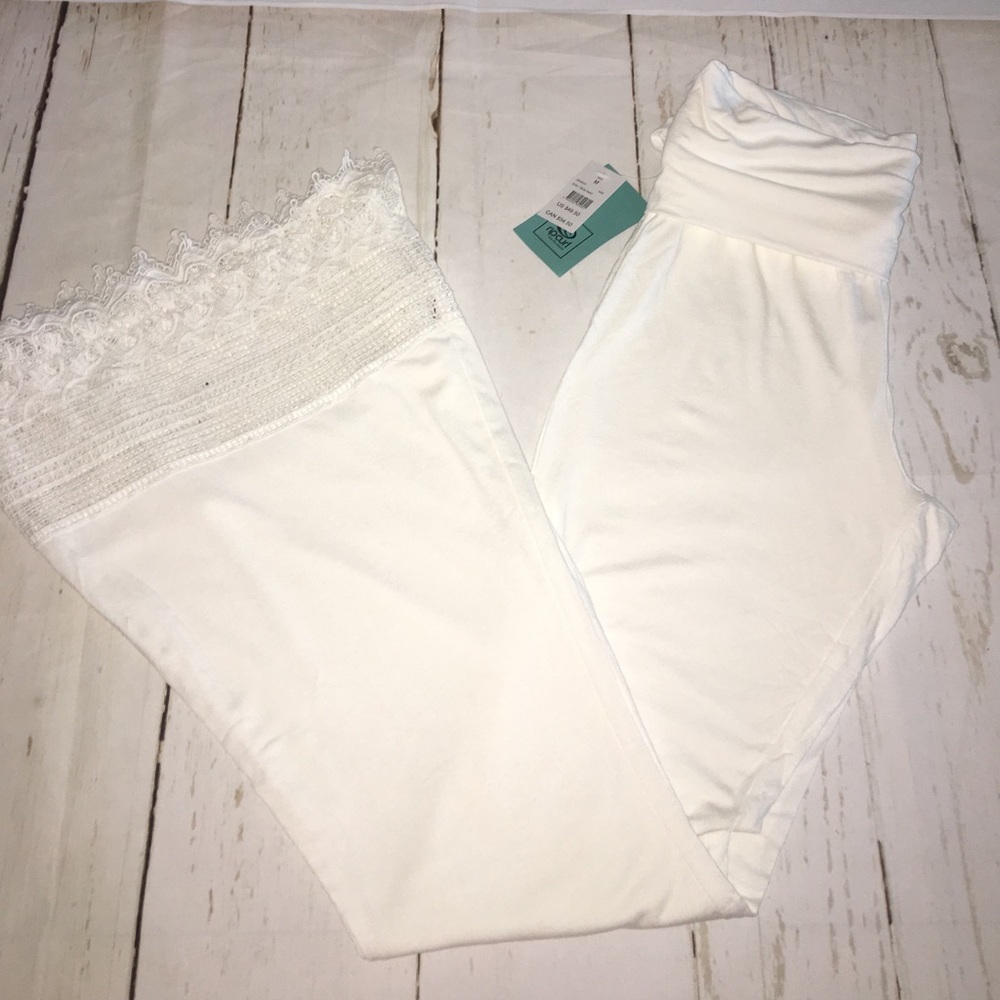 ๐Rip Curl Stay True Pant Viscose Crochet Ivory - Picture 6 of 7