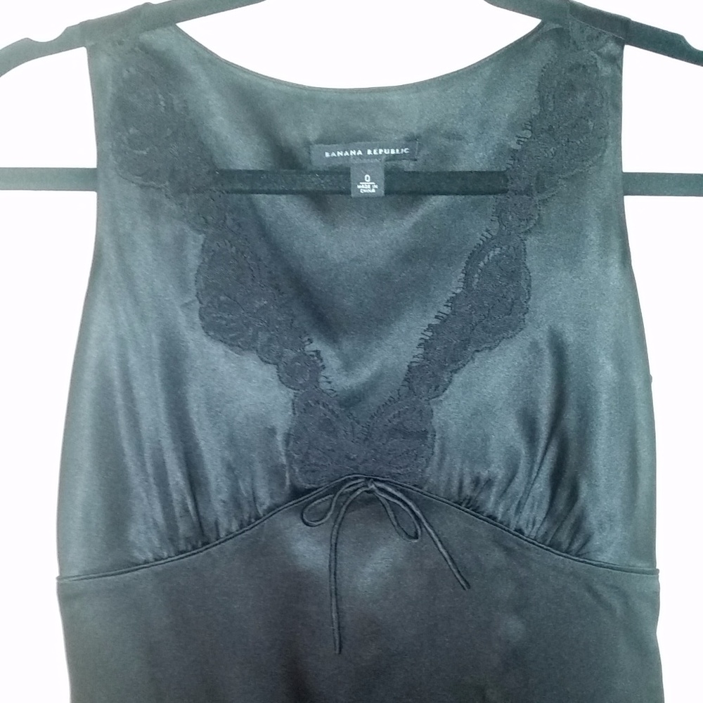 Banana Republic Sleeveless T-Shirt Black Size 0